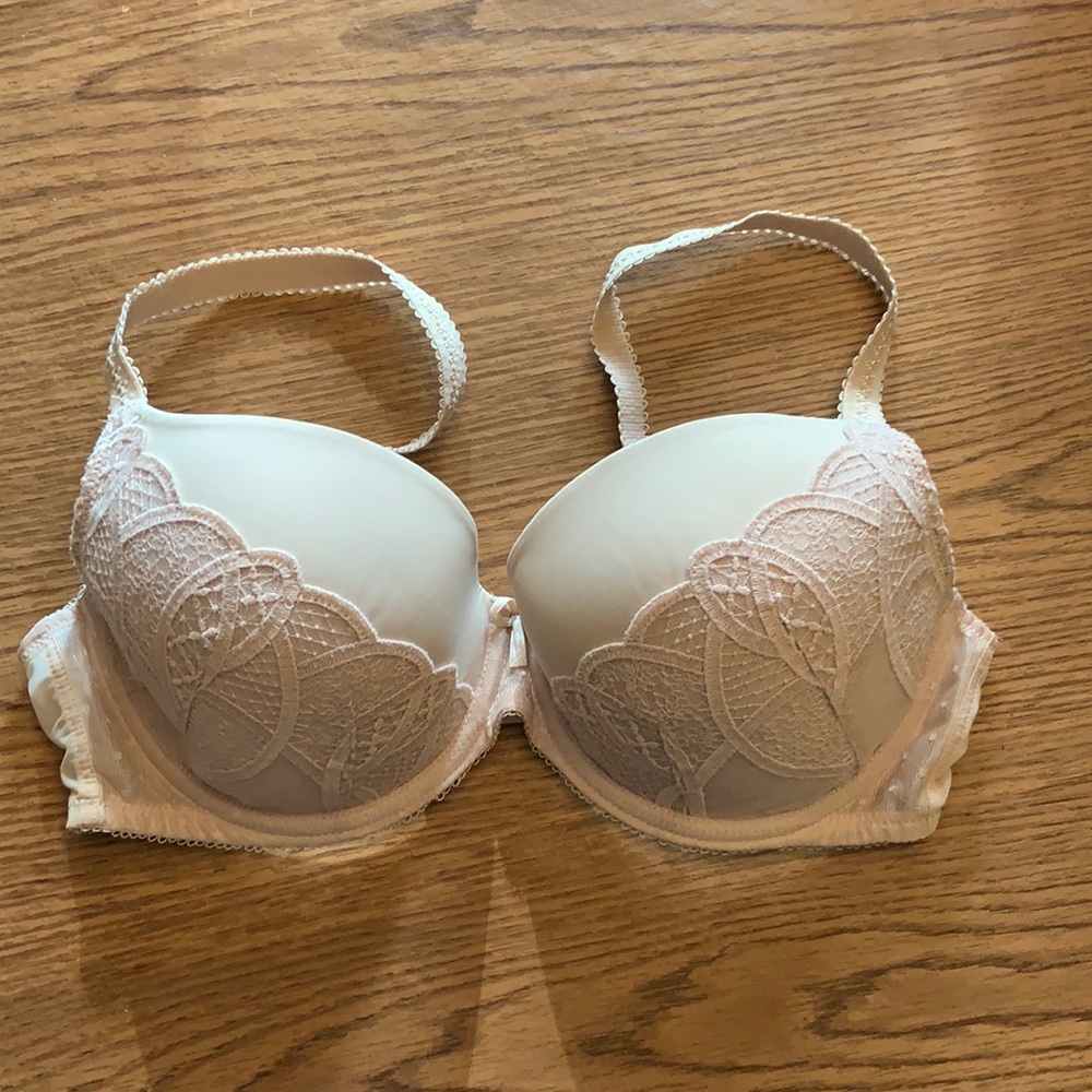 Wacoal 36D Bra in nude